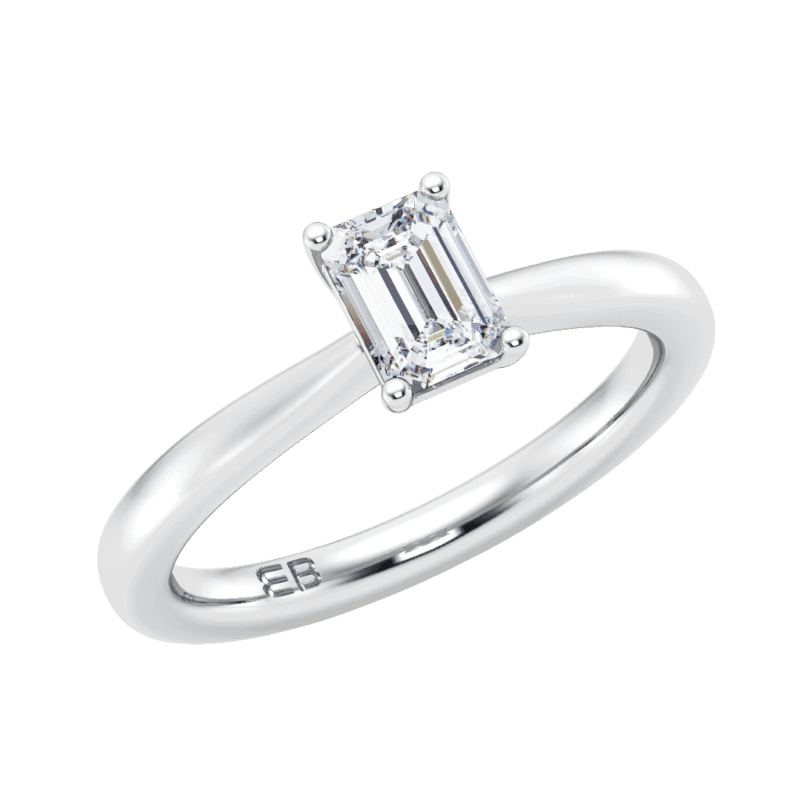 Chic Emerald Solitaire Ring